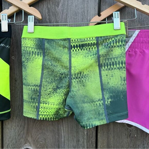 NIKE PRO Shorts Womens Sz Small Compression Training 3.0"  Neon NWOT Spandex - Picture 5 of 15